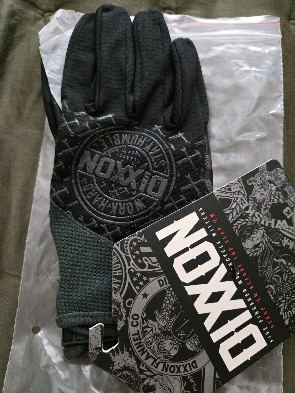 DIXXON Men's Black and Dark Grey Work Gloves with Grip Print